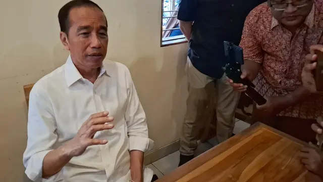  Jokowi Kunjungi Mantan Dosen Pembimbing di UGM Terkait Kasus Ijazah Palsu