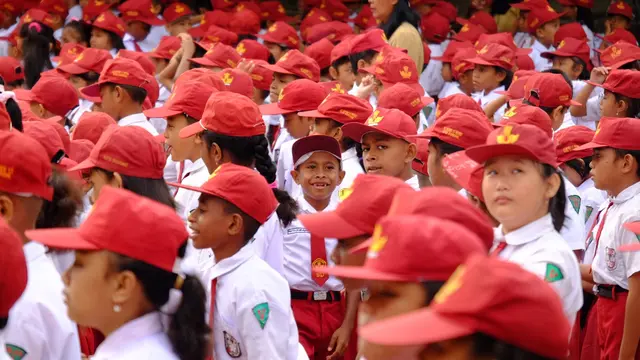 Pramono Anung Uji Coba Sekolah Swasta Gratis, Sasar Warga Tak Mampu di Wilayah Minim Akses Pendidikan