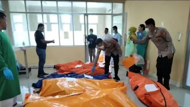  Tangis di Pameungpeuk: 13 Jenazah Korban Ledakan Amunisi Dipulangkan ke Rumah